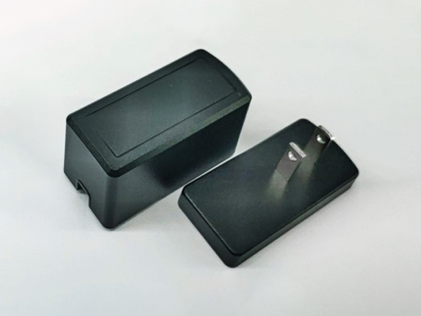 插墙式外壳（黑色）